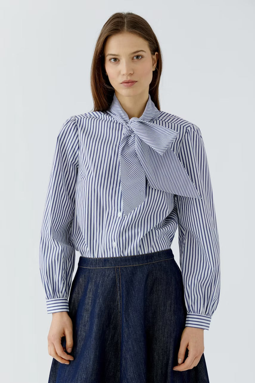 OUI L/S WHITE BLUE BLOUSE 100415
