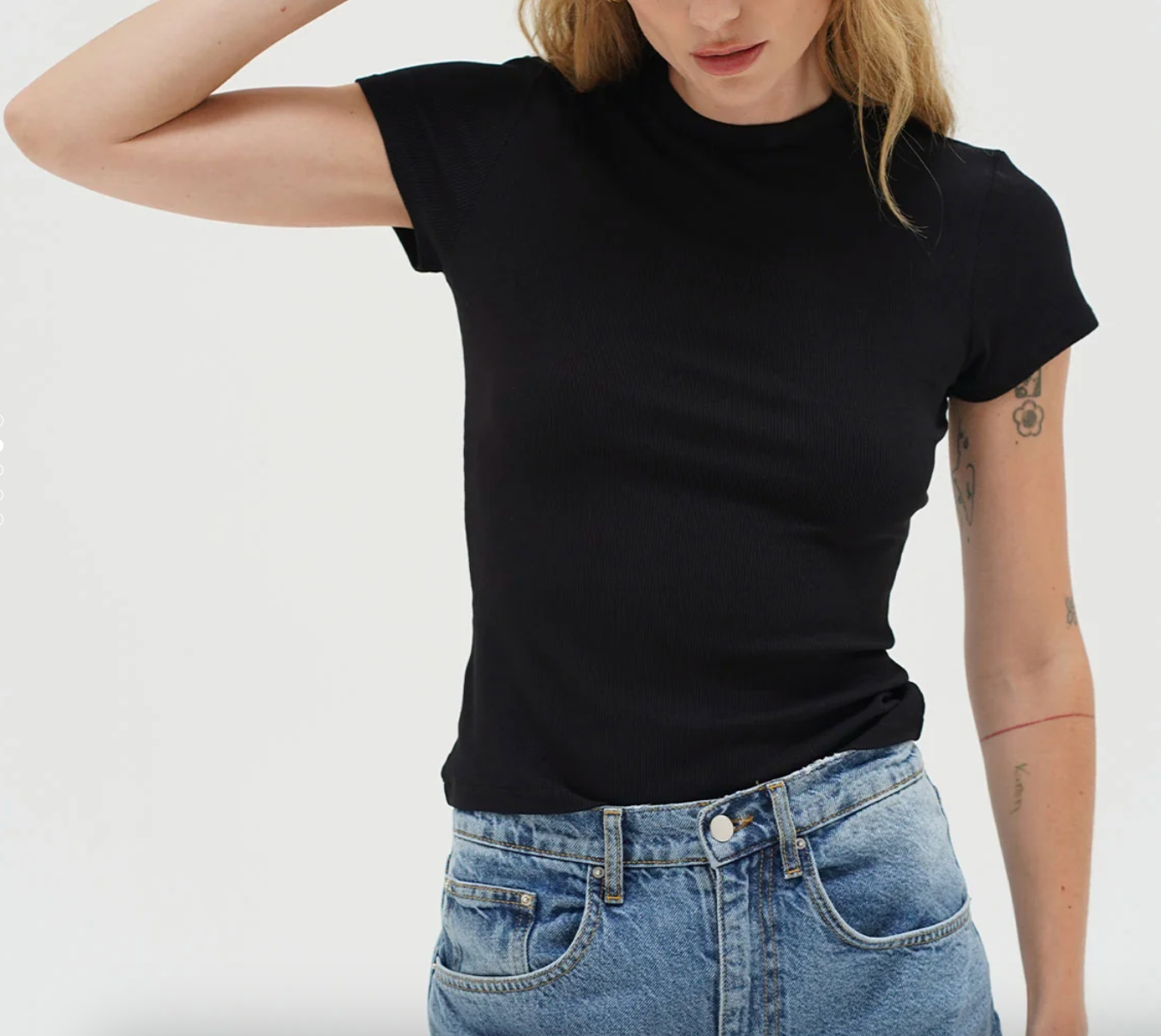 FITTED COTTON RIBBED CREW TEE