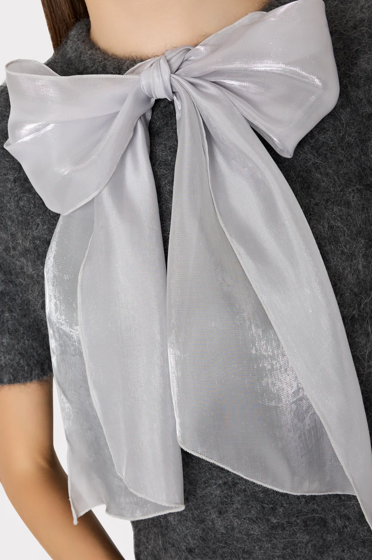 COMBINATION BOW FUZZY SWEATER
