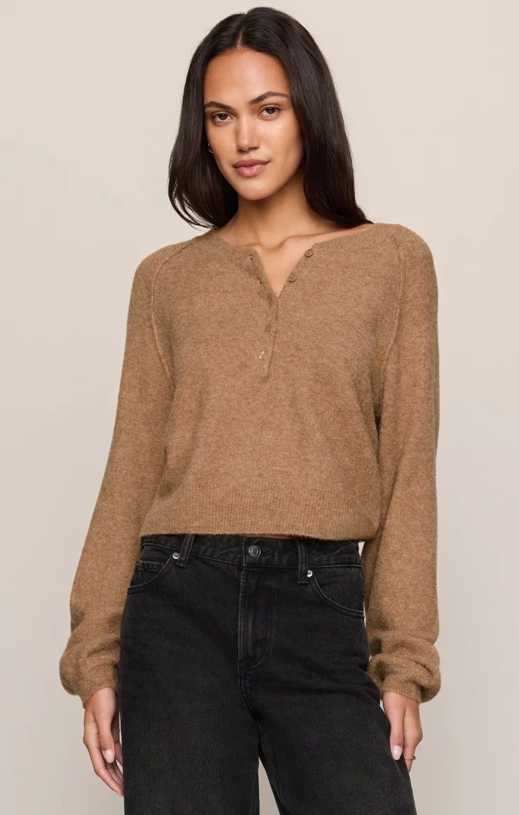 WESTMONT HENLEY SWEATER