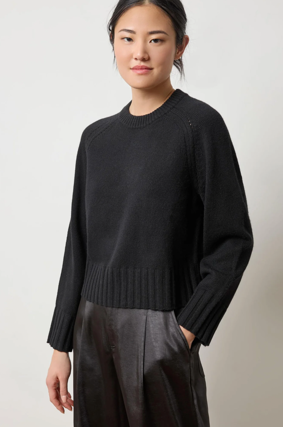 SADDLE SLEEVE CREWNECK SWEATER