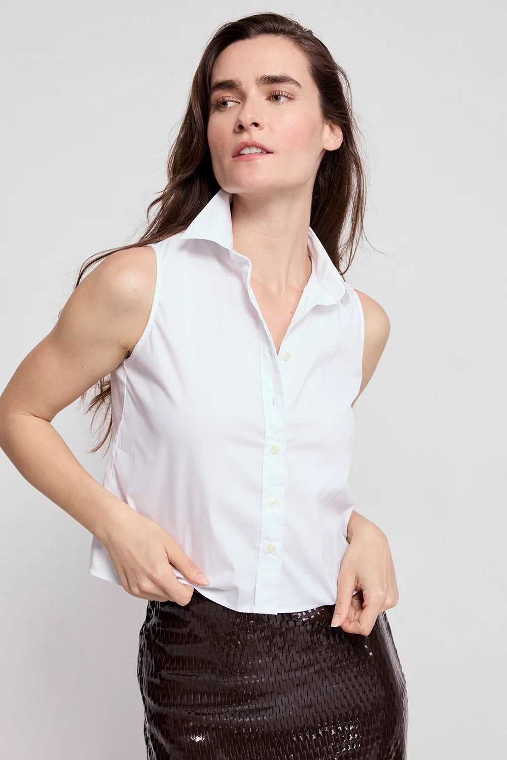 THE BOXY SLEEVELESS SHIRT
