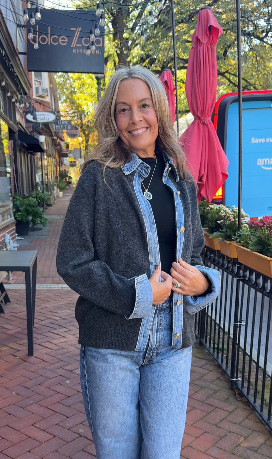 DEMI COLLAR CONTRAST KNIT CARDIGAN