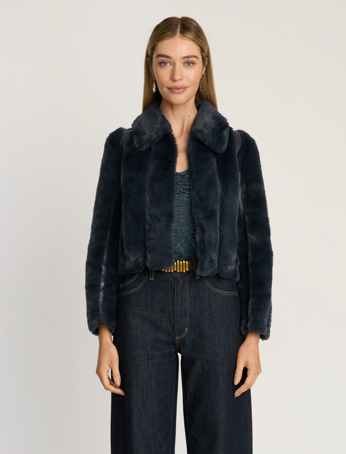 SONA JACKET IN NAVY FAUX FUR