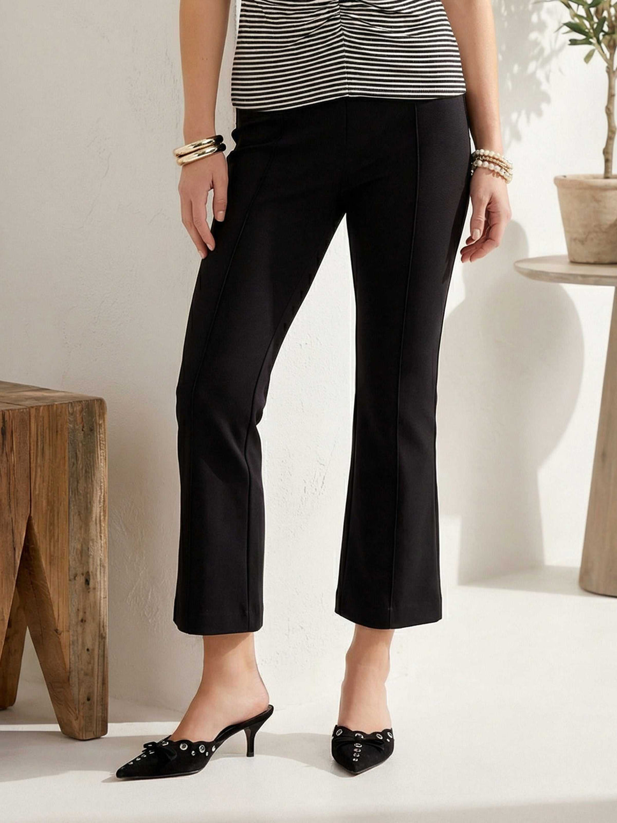 SIGOURNEY PINTUCK BLACK PANTS