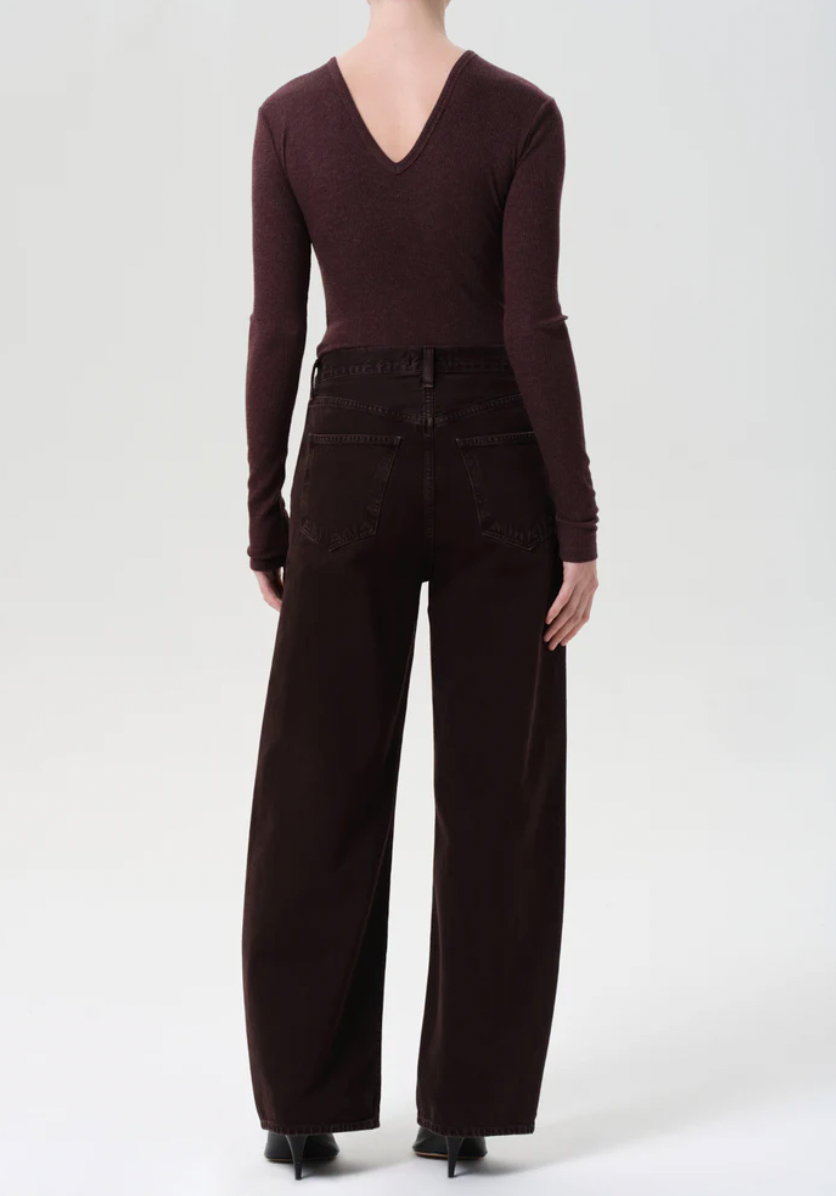 LOW CURVE JEAN IN BERRY