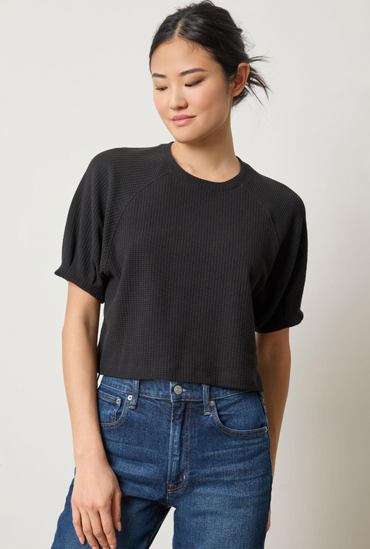 PLEATED SLEEVE TOP