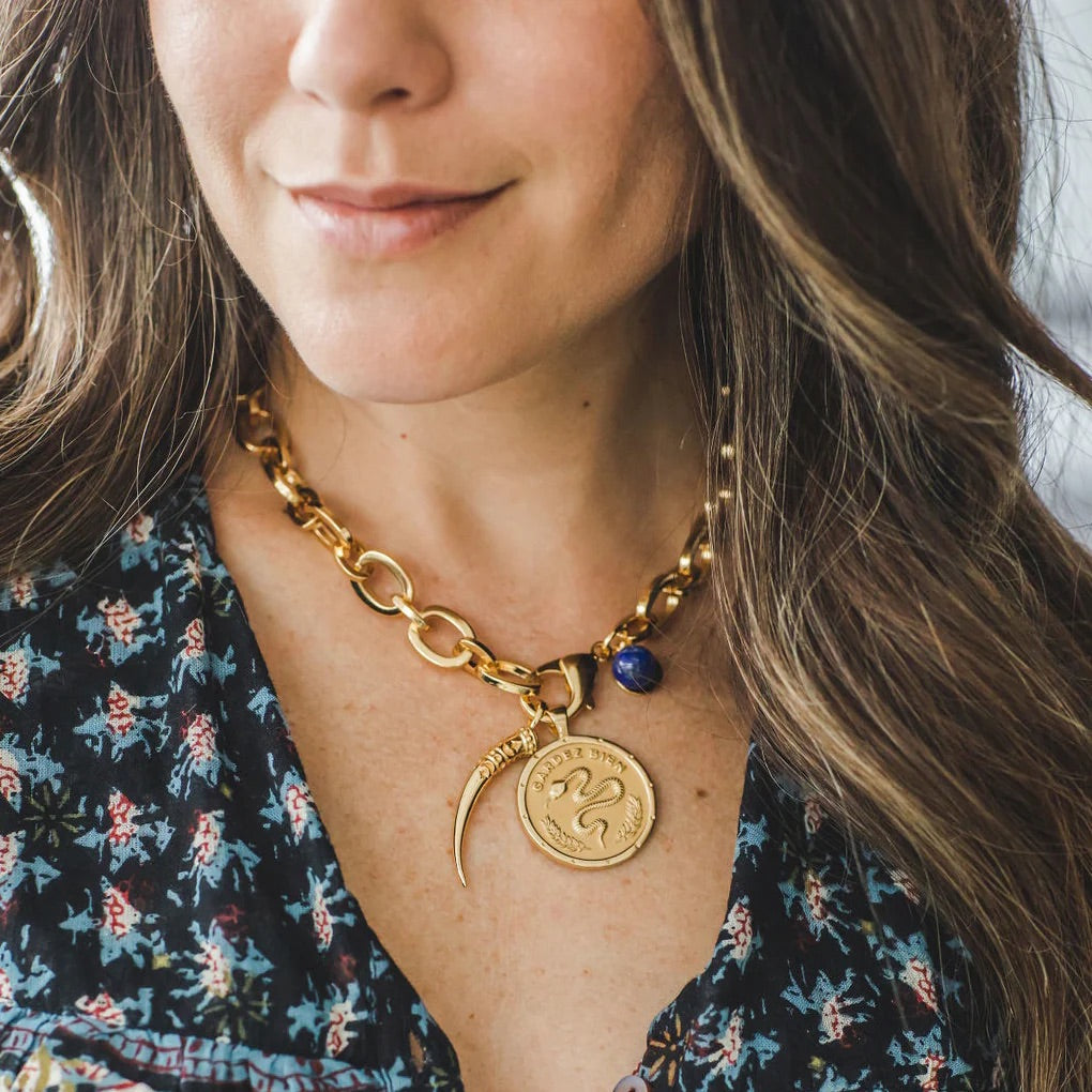 JW CHUNKY LINK CHAIN WITH LAPIS BEAD - 16" GOLD