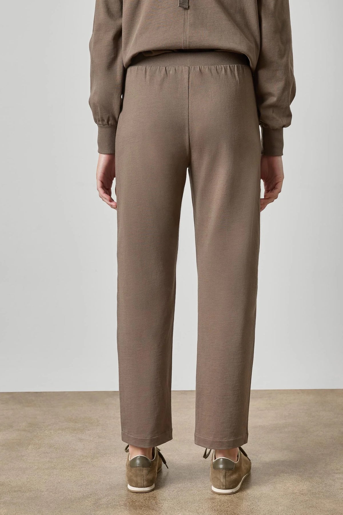 FRONT SEAMED POCKET PANT