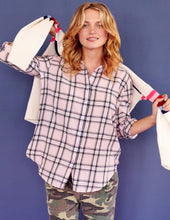 Load image into Gallery viewer, TINY HEART PLAIDSHIRT
