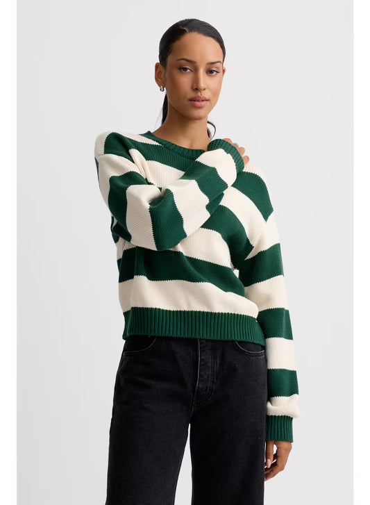 CAROLINE CREWNECK