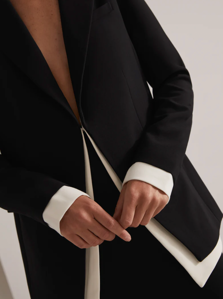 THE KELLY BLAZER
