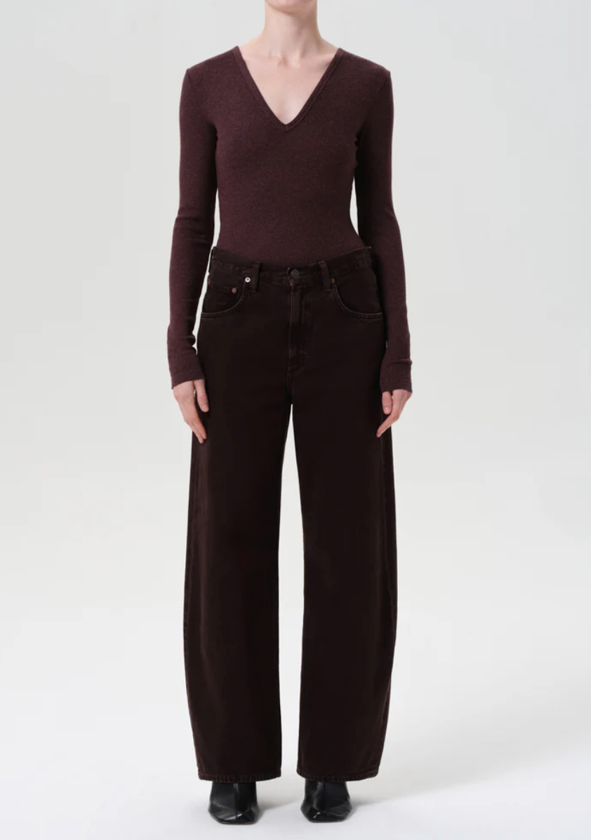LOW CURVE JEAN IN BERRY
