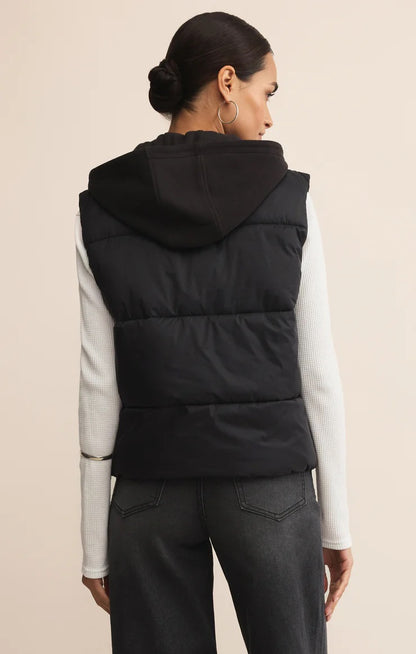 ESSENTIAL PUFFER VEST