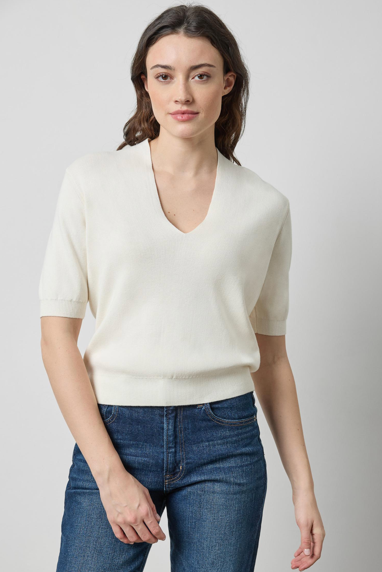 V NECK ELBOW SLEEVE SWEATER