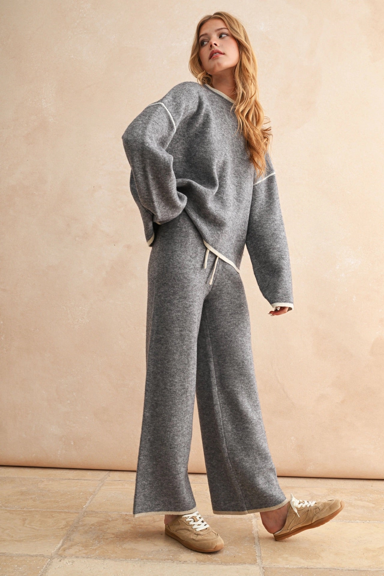 HIGH NECK LONG SLEEVE SWEATER TOP
