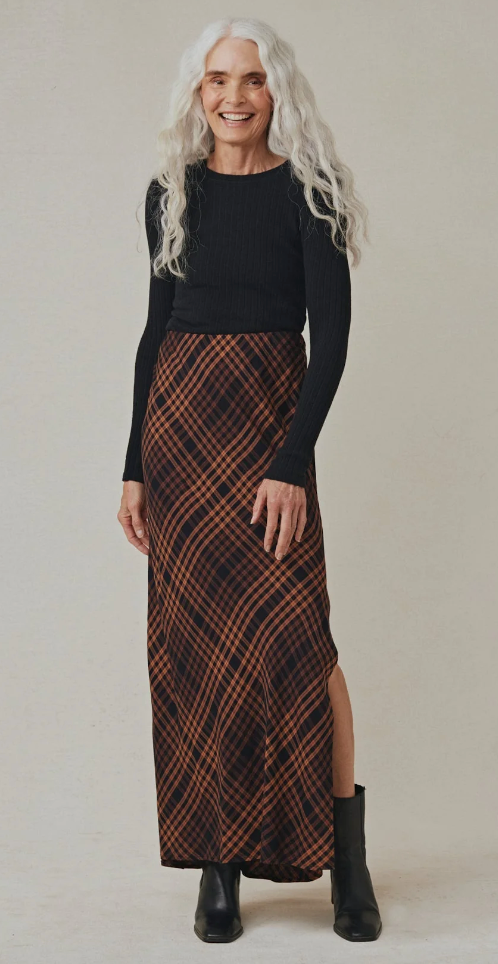 SIDE SLIT BIAS MAXI SKIRT