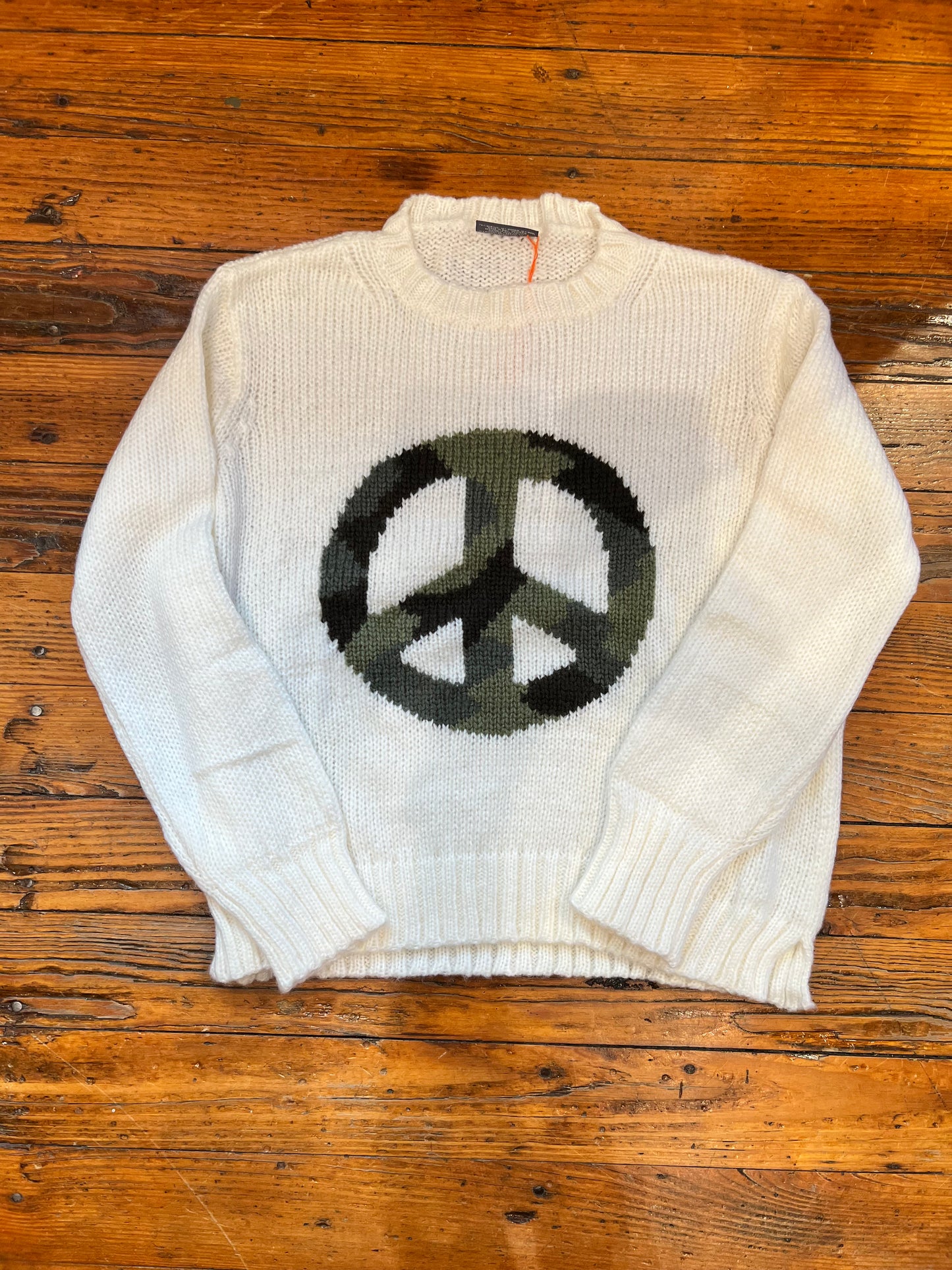 CAMO PEACE SWEATER