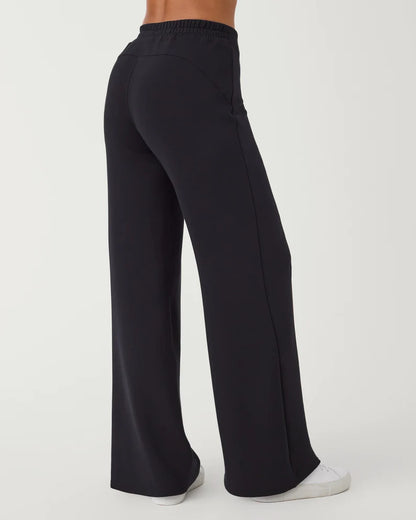 AIR ESSENTAILS WIDE LEG PANT