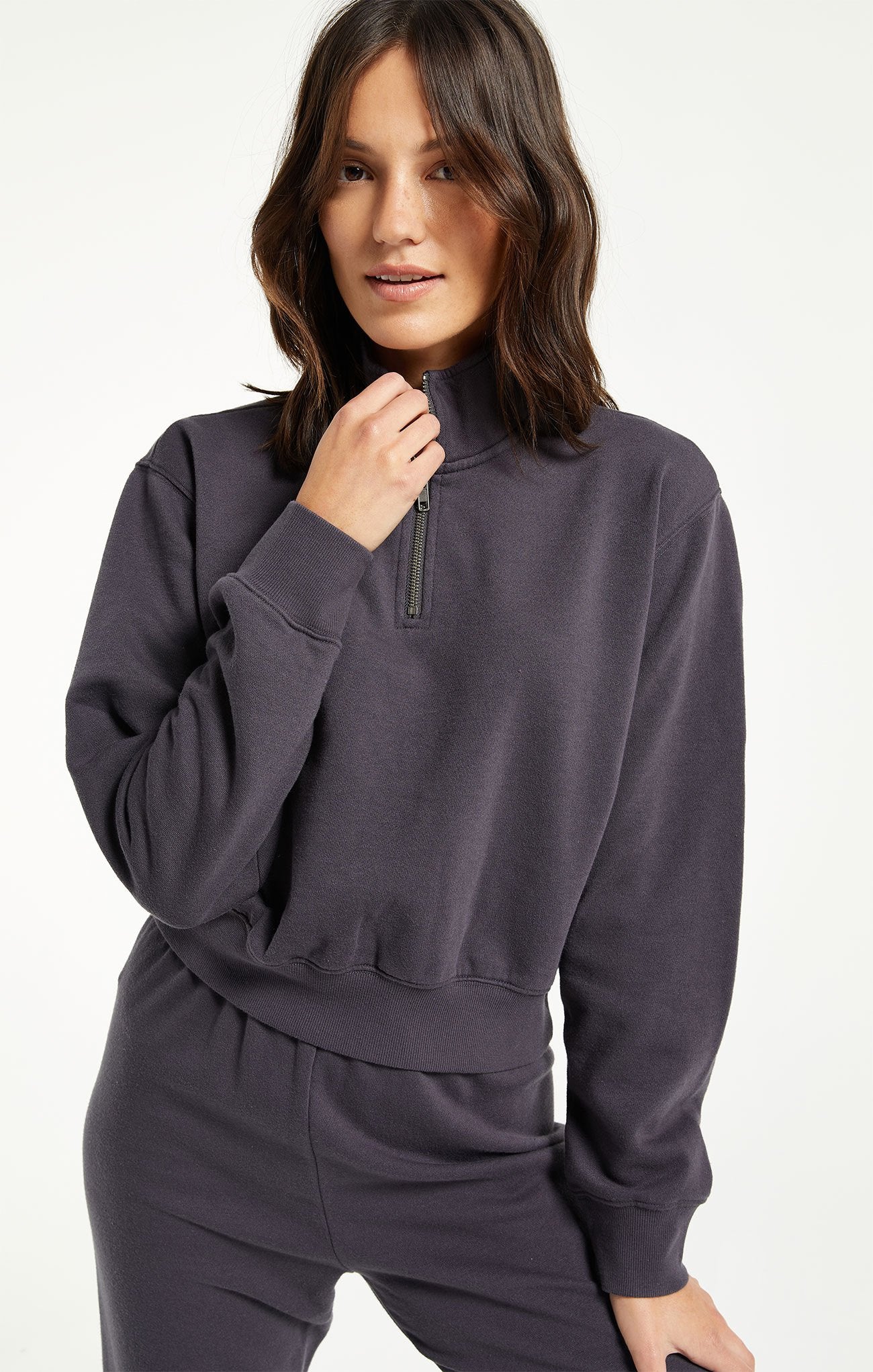 HALF ZIP SWEATSHIRT