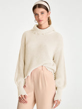 Load image into Gallery viewer, DISTRESSED TURTLENECK
