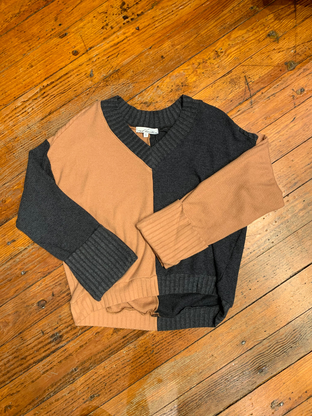V NECK SWEATER COLORBLOCK